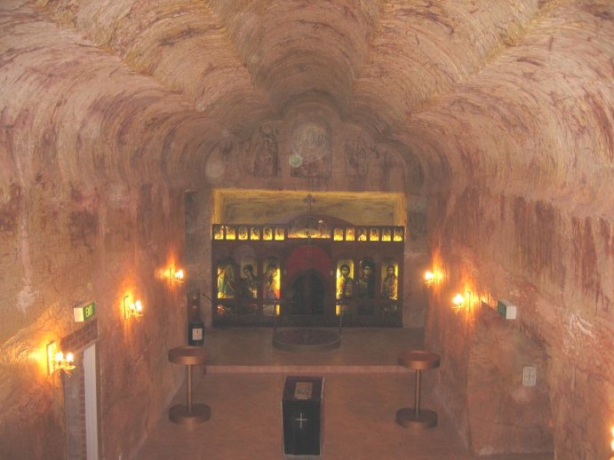 Chapelle orthodoxe serbe souterraine (Percita Dittmar, Commons Wikimedia)